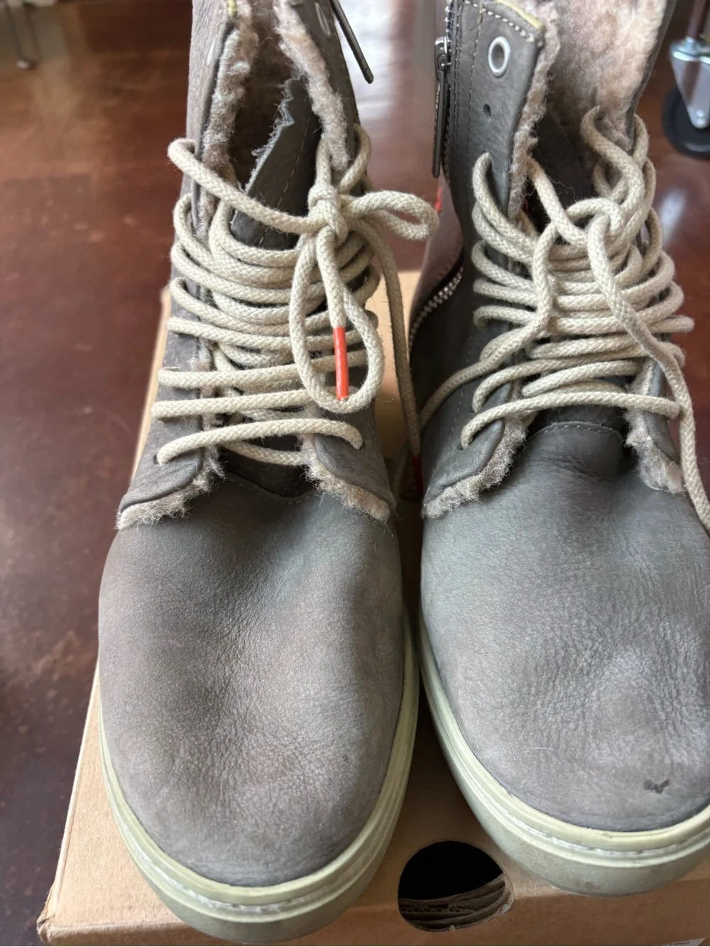 Santorisan Waruku Boot Size 39